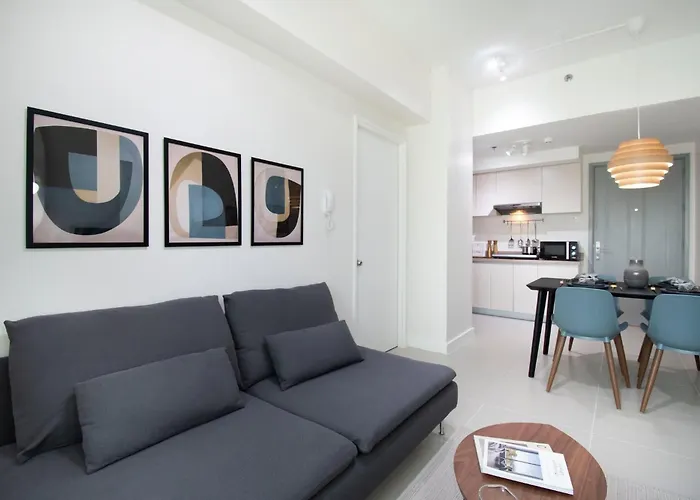 Staycation In Alabang By East Service Road